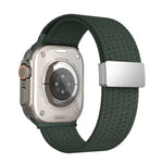 Bracelet de montre en nylon élastique à quatre brins, fermeture magnétique monochrome, compatible avec Apple Watch 46 mm / 49 mm / 45 mm / 44 mm et Apple Watch 42 mm / 41 mm / 40 mm / 38 mm.
