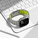 Bracelet de montre Turtle Buckle bicolore en titane et silicone, pour Apple Watch 46 mm / 49 mm / 45 mm / 44 mm