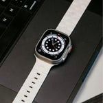 Bracelet de montre magnétique en silicone à une seule goupille, orné d'un motif de cheval, pour Apple Watch 46 mm / 49 mm / 45 mm / 44 mm