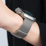 Bracelet de montre en titane massif avec boucle magnétique milanaise, compatible avec Apple Watch 46 mm / 49 mm / 45 mm / 44 mm