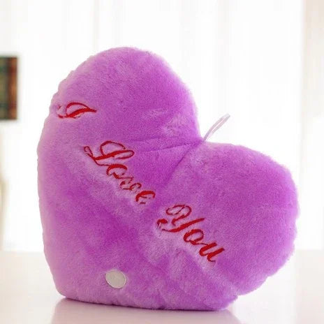 Coussin peluche lumineux en forme de cœur avec motif lettres anglaises
