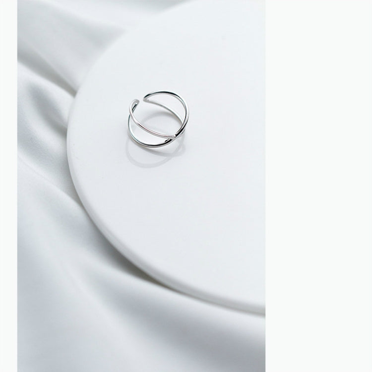 Bague ouverte simple en argent sterling avec croix