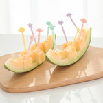 Enseigne fourchette à gâteau de fruits en forme d'animal de dessin animé créatif, livraison en couleur aléatoire