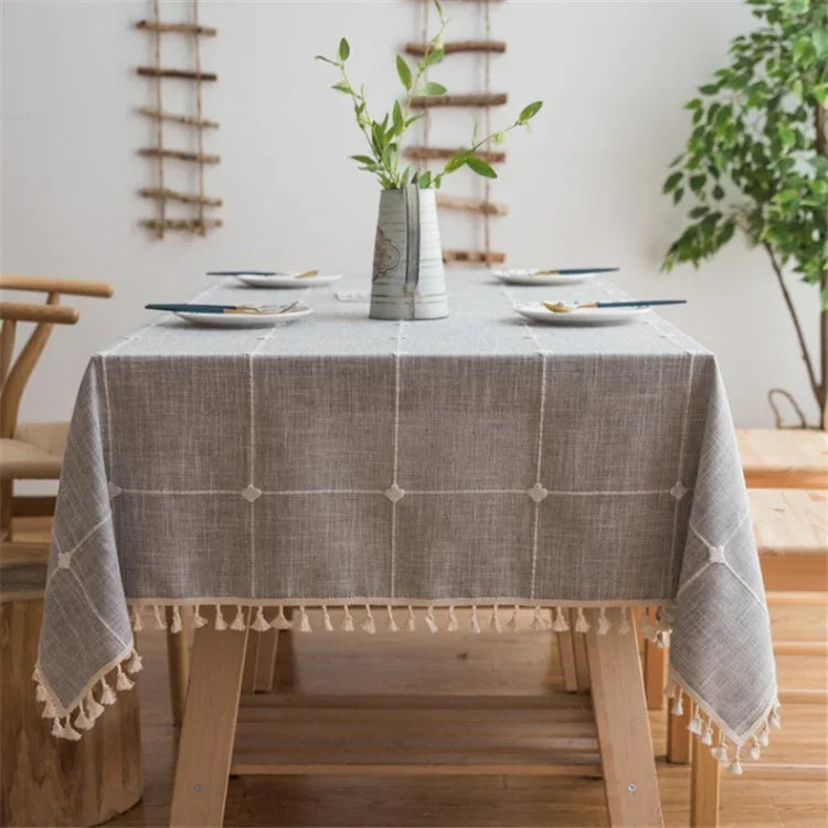 Nappe brodée à motif quadrillé carré Couleur unie Coton Lin avec pompons Tapis rectangulaire pour table basse, 60x60cm, 90x90cm, 90x140cm, 110x110cm, 100x160cm, 110x170cm, 140x140cm, 140x180cm, 140x200cm