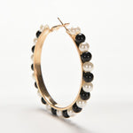 1 paire de boucles d'oreilles créoles pour fille avec perles et grand cercle, noires, blanches, noires et blanches