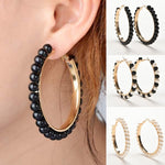 1 paire de boucles d'oreilles créoles pour fille avec perles et grand cercle, noires, blanches, noires et blanches