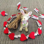 50 mini pinces à linge décoratives en bois en forme de cœur rouge pour photos, cartes postales, loisirs créatifs