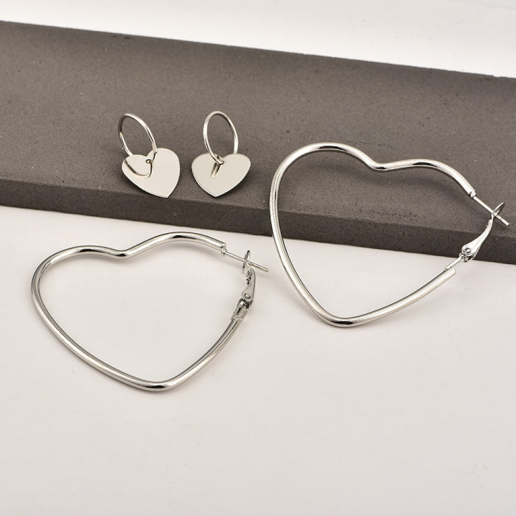 Boucles d'oreilles créoles avec cœur simple en métal pour femmes - Lot