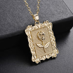 Collier chaîne ras du cou rose carré géométrique