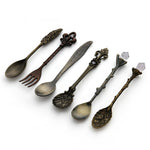 Lot de 6 mini-cuillères à café vintage, style royal, en métal sculpté, pour café, fruits, couverts de dessert, outils de cuisine, Or, Bronze rouge, Bronze antique (avec fourchette rouge), Bronze antique (avec fourchette antique), Argent