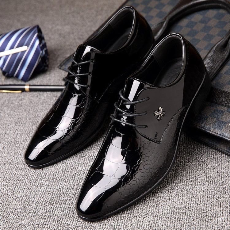 Chaussures homme en cuir à texture crocodile brillante à bout pointu, tailles 38, 39, 40, 41, 42, 43, 44, 45
