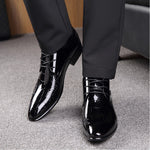 Chaussures homme en cuir à texture crocodile brillante à bout pointu, tailles 38, 39, 40, 41, 42, 43, 44, 45