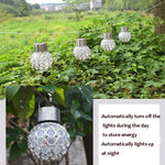 2 lampes solaires décoratives de jardin à suspension en forme de boule creuse, 2 boules creuses blanches, 2 boules creuses colorées