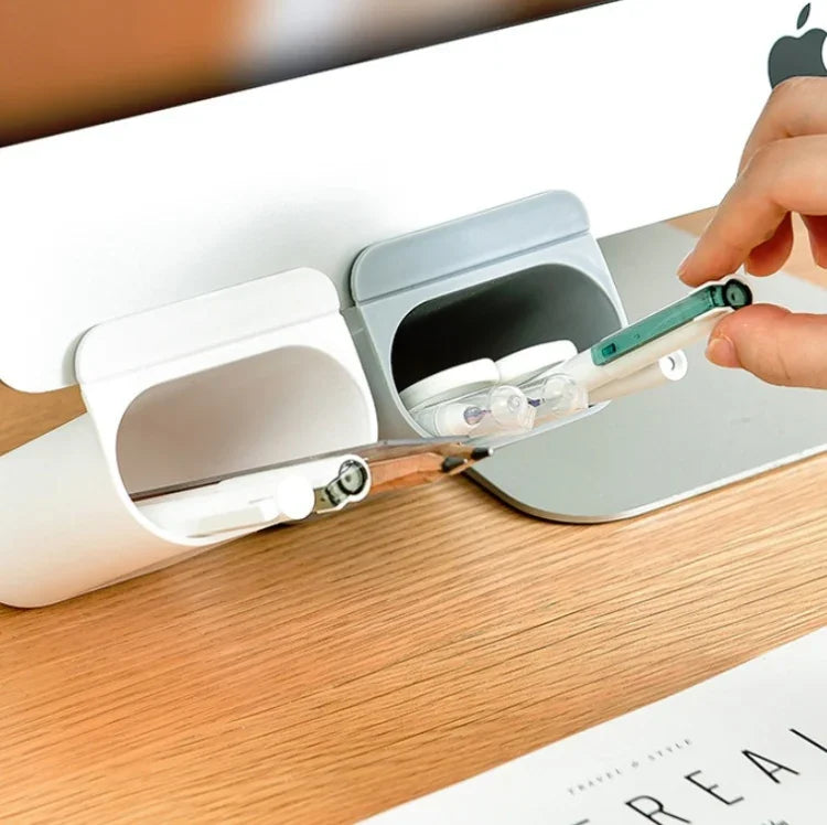 Porte-stylo Collant de Bureau Peut Suspendre Étui à Stylos Boîte de Rangement et Tri Fournitures de Bureau Couleur Aléatoire, Porte-stylo