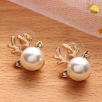 Boucles d'oreilles clous en forme de tête de cerf ornée de perles, boucles d'oreilles de chevreuil, clous d'oreille d'élan