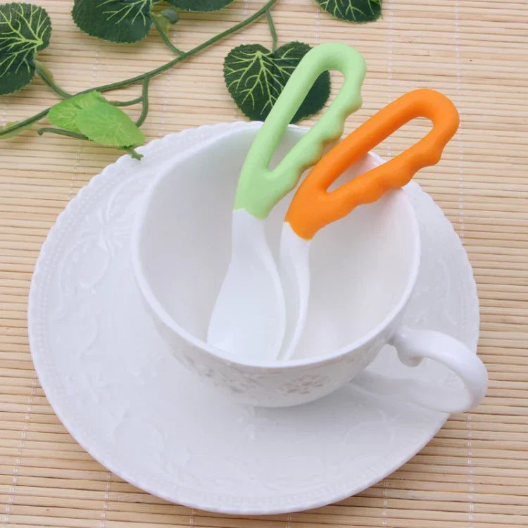 2 PCS Cuillère courbée pour bébé Cuillère d'alimentation Tétine Cuillère solide Fournitures Cuillère courbée Vaisselle pour enfants