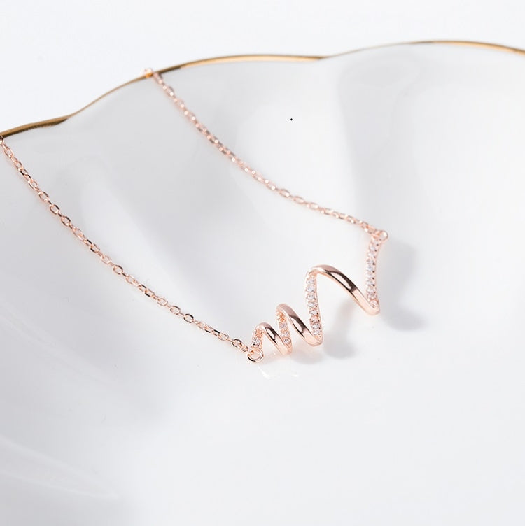 Collier en argent sterling S925 pour femme avec accessoire ECG