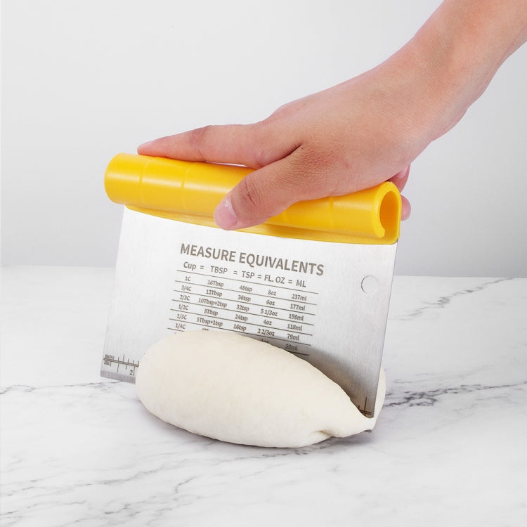Racloir coupe-pâte en acier inoxydable avec échelle, 2 couteaux à nouilles (jaune)