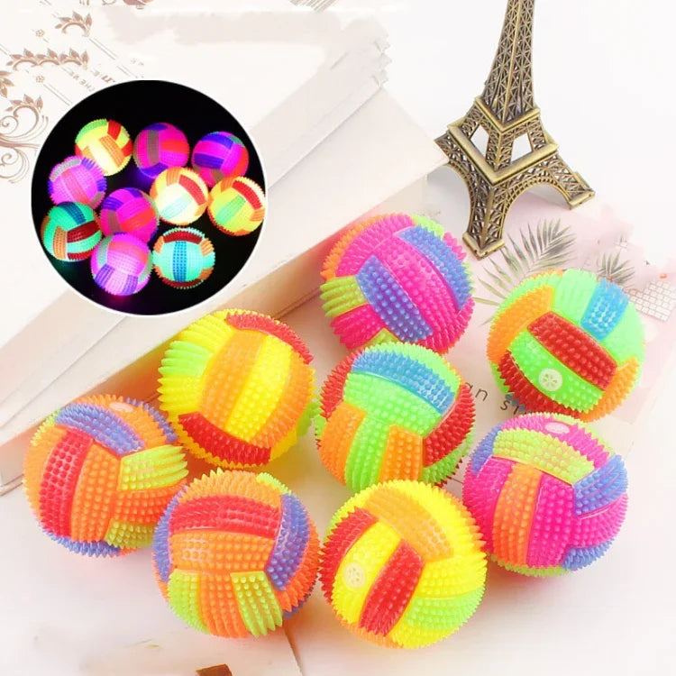 Lot de 10 balles de volley-ball lumineuses rebondissantes avec sifflet et picots, couleur aléatoire, diamètre 6,5 cm ou 7,5 cm.