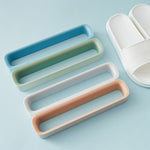 Étagère de rangement sans couture à coller au mur, étagère à chaussures à coller au mur, étagère à pantoufles murale pour salle de bain, livraison aléatoire de couleur, livraison aléatoire de couleur