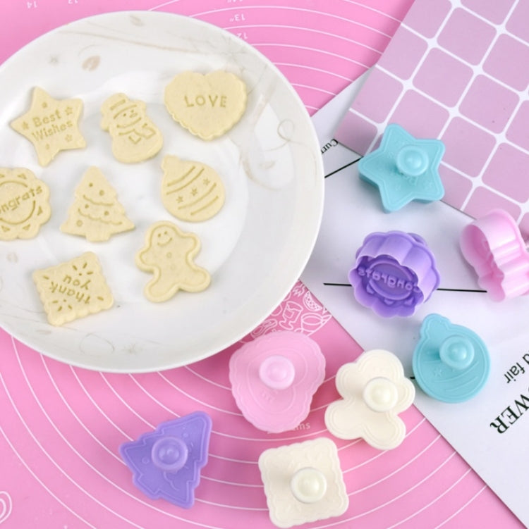 Moule 4 en 1 à embosser pour biscuits en pâte à sucre 3D, livraison aléatoire de style, moule à gâteau de type poussoir