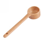 Cuillère en bois à long manche, cuillère à assaisonnement, cuillère à dessert, à café, à thé au lait ; petite cuillère à assaisonnement, cuillère à assaisonnement moyenne, grande cuillère à assaisonnement