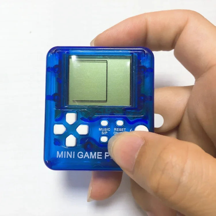 Lot de 4 mini-consoles de jeux portables, jouet classique en forme de brique avec porte-clés.