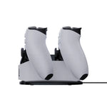 Chargeur double SPARKFOX W20P508 avec poignées sans fil pour PS5, comprenant : chargeur, câble de données et prise de charge.