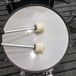 Accessoires de percussion : baguettes de batterie antidérapantes en feutre de laine et acier inoxydable pour s'entraîner à la grosse caisse.