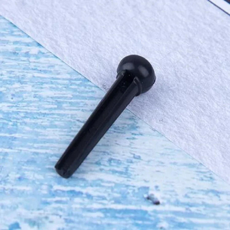 100 clous coniques en plastique pour cordes de guitare