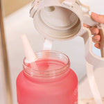 Bouteille d'eau de sport grande capacité à dégradé givré avec paille portable pour l'extérieur, 2000 ml