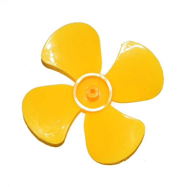 100 hélices à quatre pales pour jouets, couleurs aléatoires.