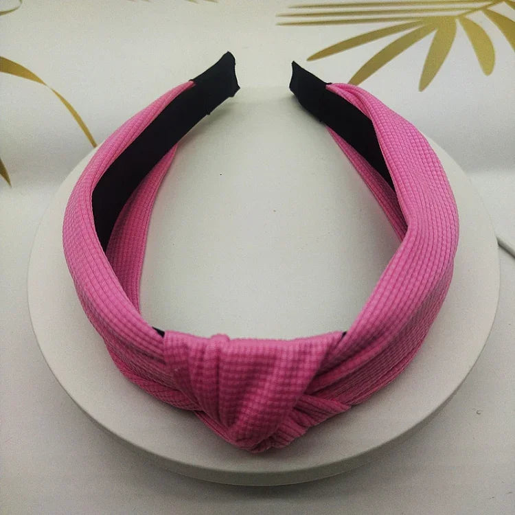 Bandeau serre-tête couleur unie avec cheveux pressés et large bord de 5 cm