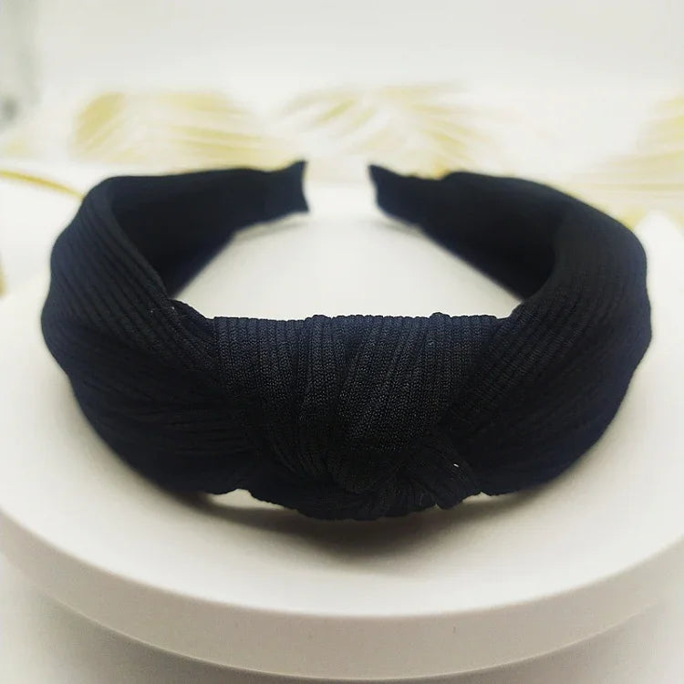 Bandeau serre-tête couleur unie avec cheveux pressés et large bord de 5 cm