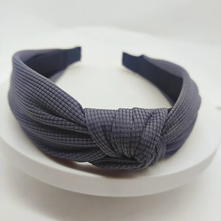 Bandeau serre-tête couleur unie avec cheveux pressés et large bord de 5 cm