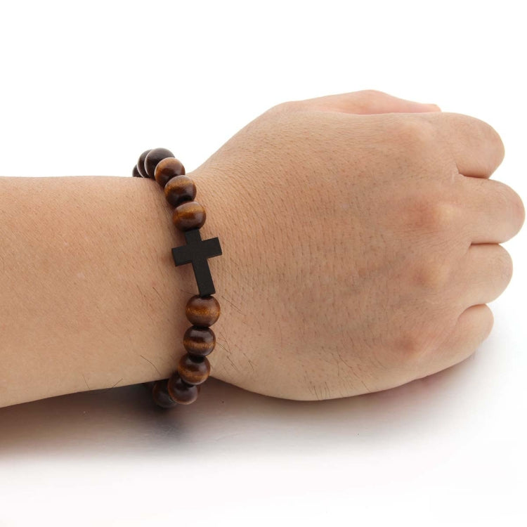 Bracelet avec pendentif croix en perles de bois rondes faites à la main
