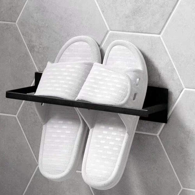 Porte-vêtements mural en métal avec étagère de rangement multifonctionnelle pour placard