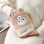 Bouillotte 1L Double Mains en Peluche Mignonne, Chiot Noir et Blanc, Ours Brun, Grenouille Vert Fruit, Canard Jaune, Lapin Rose, Consortium, Chat Coquin, Petit Ours Brun, Petit Lapin Blanc