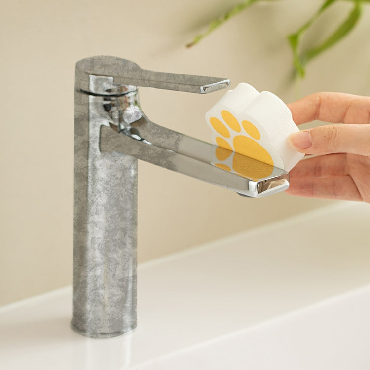 Éponge de nettoyage rose pour le détartrage des robinets, l'élimination des taches et des traces d'eau sur les miroirs de salle de bain