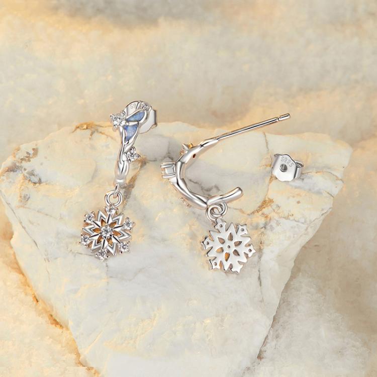 Boucles d'oreilles flocon de neige scintillantes en argent sterling S925 plaqué platine et zircon