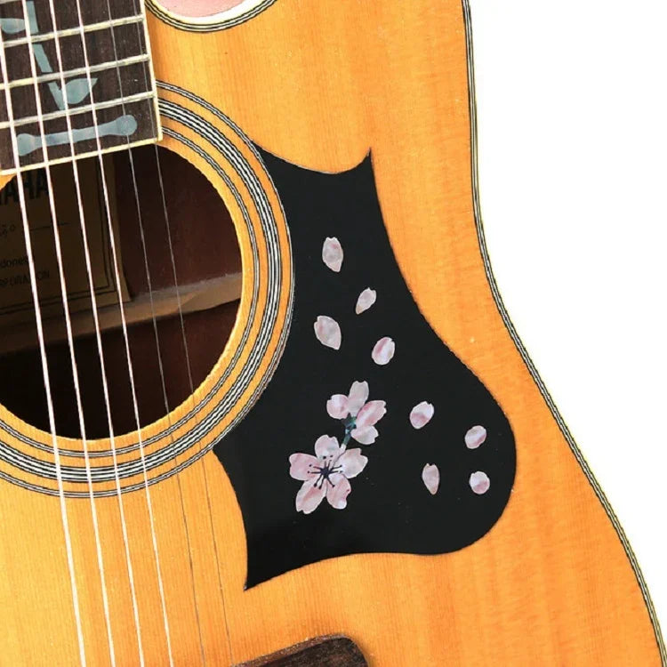 2 autocollants pour panneau de guitare, motif fleurs de cerisier, à coller soi-même sur un ukulélé.