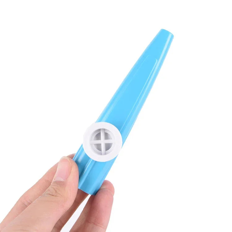 Lot de 10 kazoos en plastique pour enfants, instrument d'accompagnement, couleurs aléatoires.